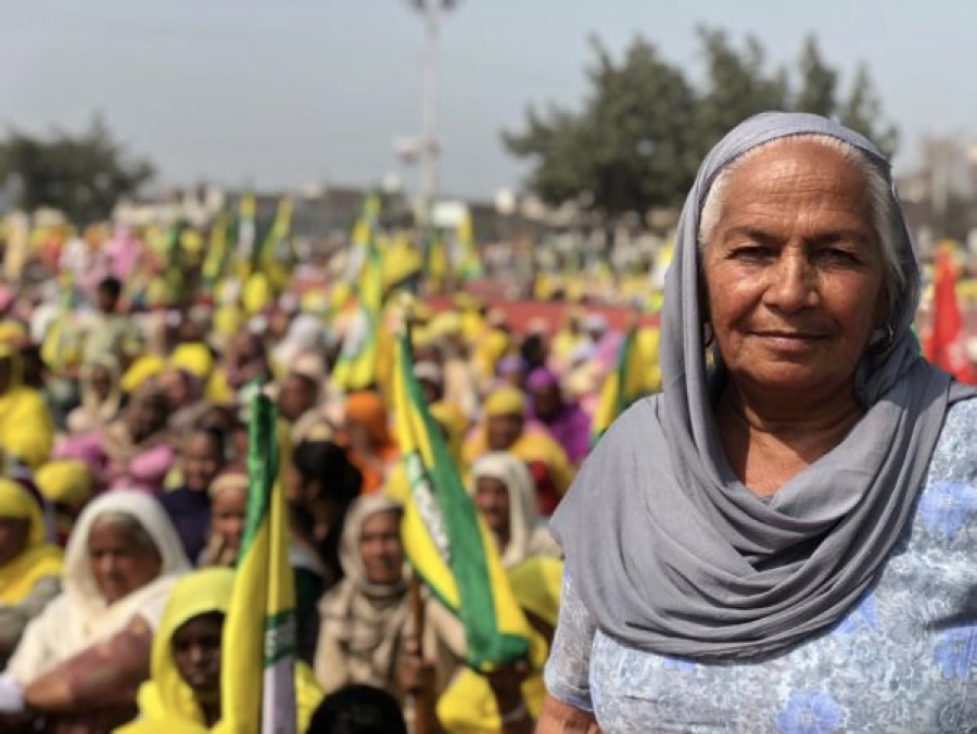 CAPTION: Women farmers at the forefront of protests at Anaaj Mandi, in Barnala (Photo by D. Jennifer)